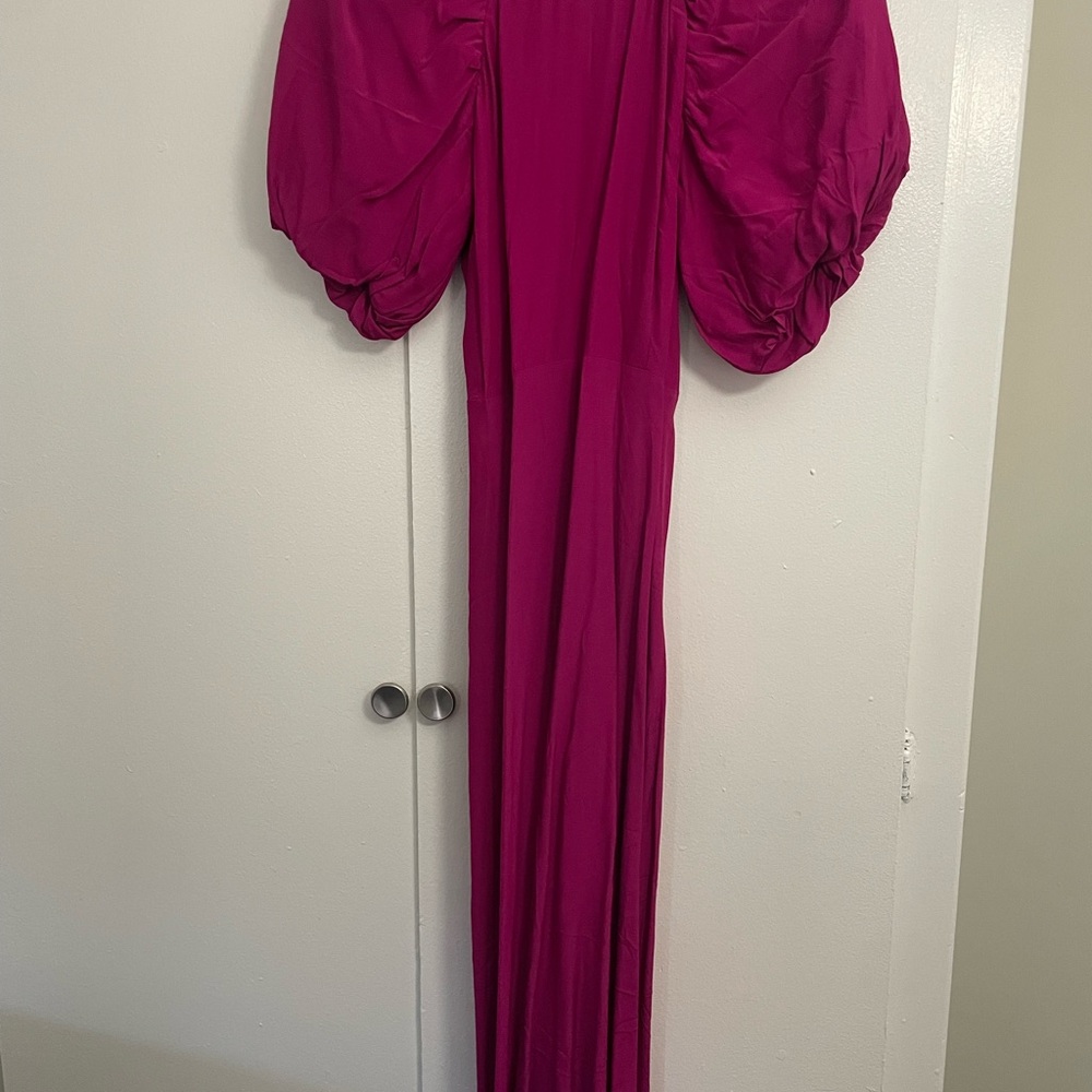 Elegant Pink Gown with Puff Sleeves